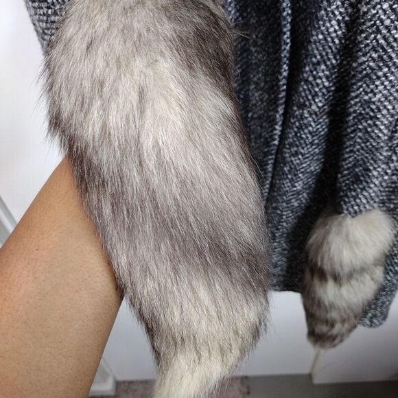 Vintage 80s Grey Black White Wool Swing Trapeze Coat Fox Fur Tail Trim Sz L OS - Picture 6 of 16